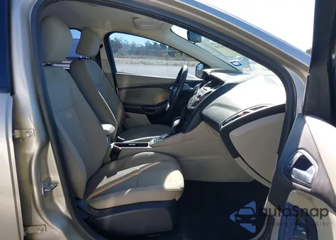 2017 Ford Focus Se from USA, damaged, VIN 1FADP3F2XHL318831